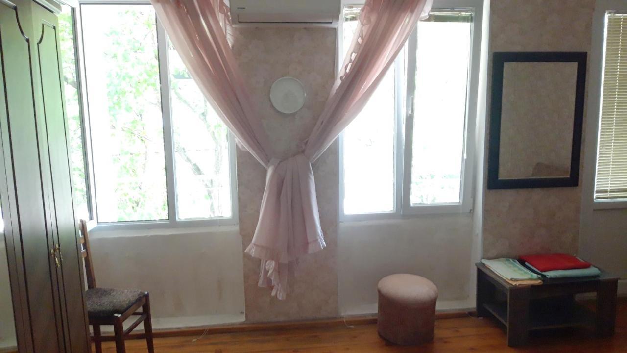 Pospolita Guest House Κουτάισι Εξωτερικό φωτογραφία