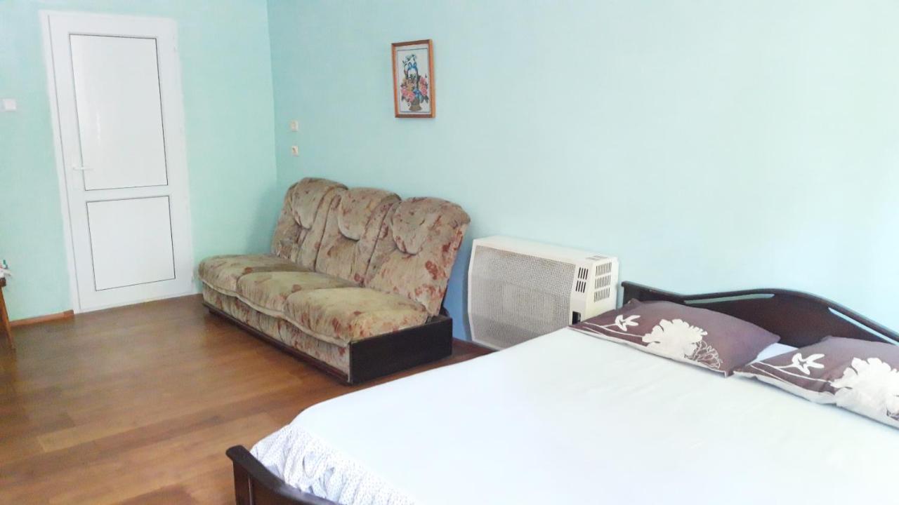 Pospolita Guest House Κουτάισι Εξωτερικό φωτογραφία