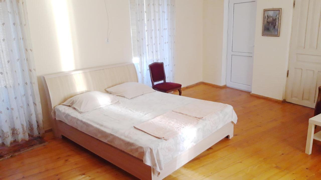 Pospolita Guest House Κουτάισι Εξωτερικό φωτογραφία