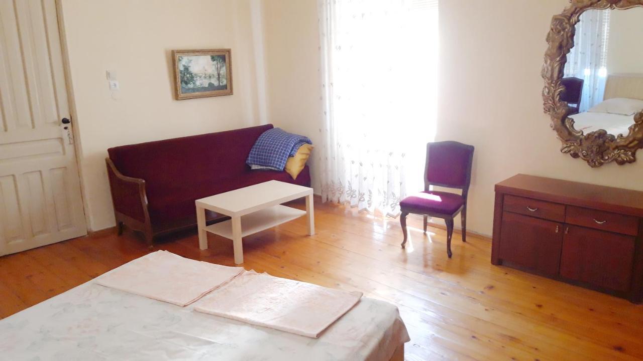 Pospolita Guest House Κουτάισι Εξωτερικό φωτογραφία