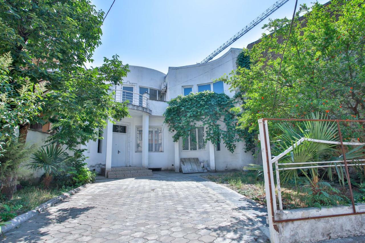 Pospolita Guest House Κουτάισι Εξωτερικό φωτογραφία